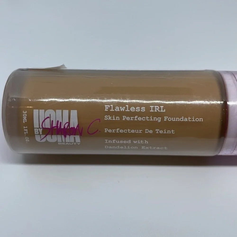 Honey Honey T4 - Uoma by Sharon C Flawless‎ IRL Skin Perfecting Foundation